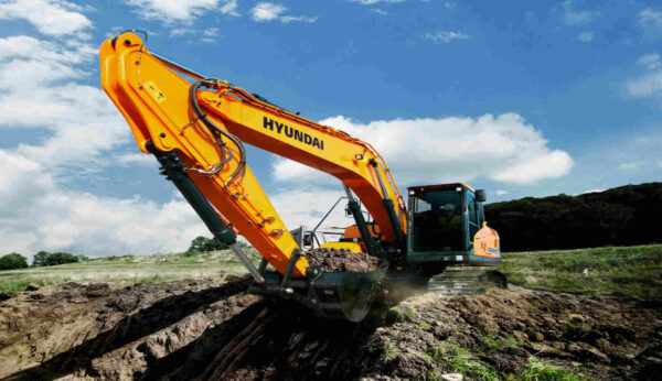 Hyundai R220LC 9S